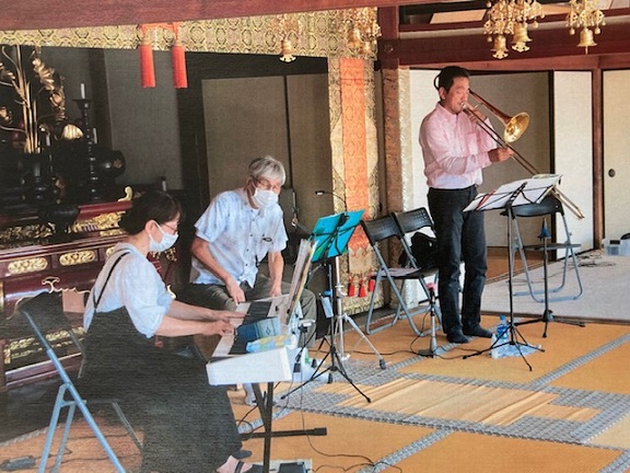 カフェでゆったり音楽を♪(ゆかいな仲間たち)