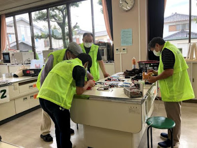 こどもたちのヒーロー(おもちゃお医者)